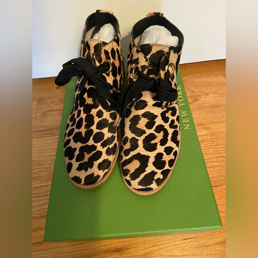 KATE SPADE Barrow Leopard Print Calf Hair Chukka Ankle Booties SZ 9.5